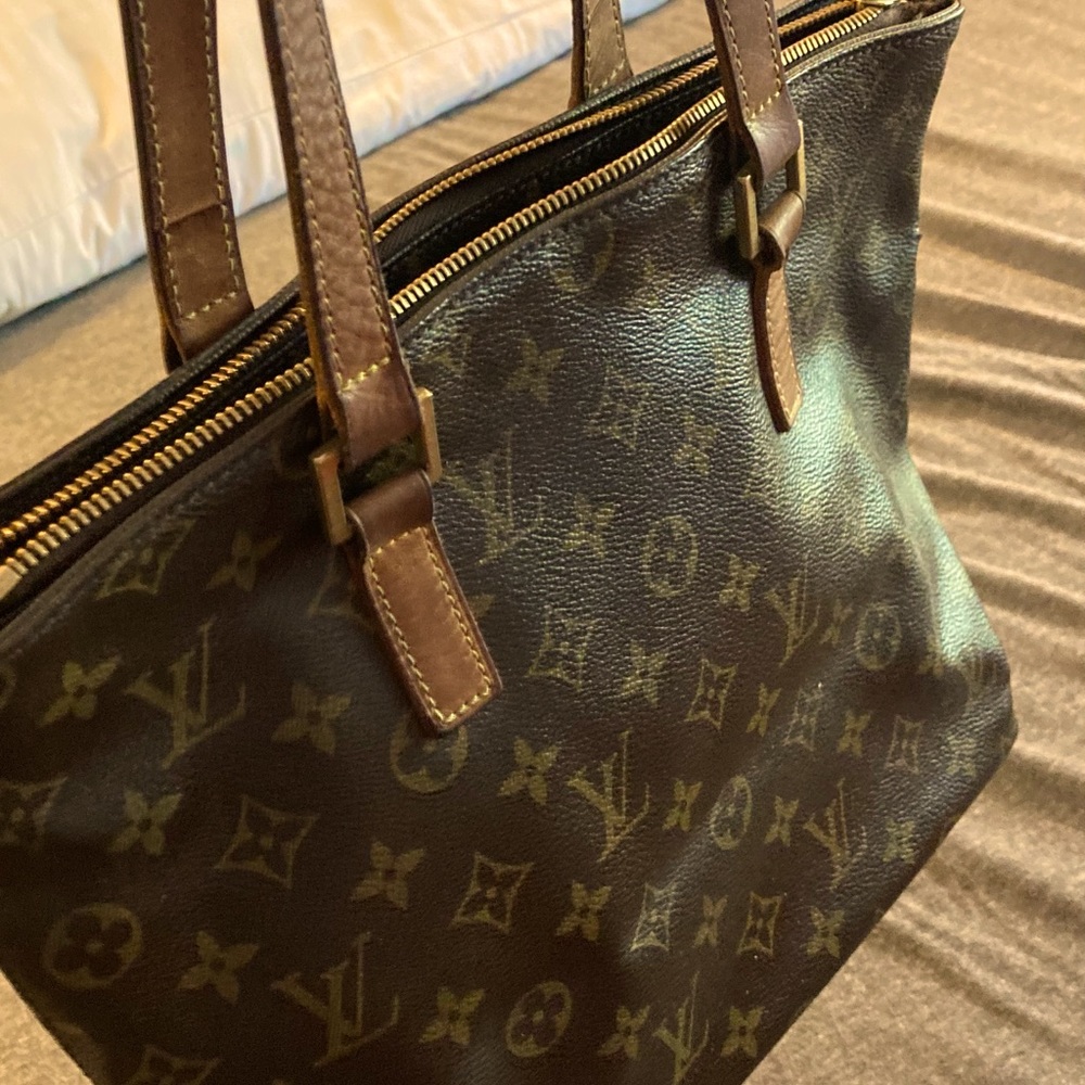 Authentic Louis Vuitton bag.